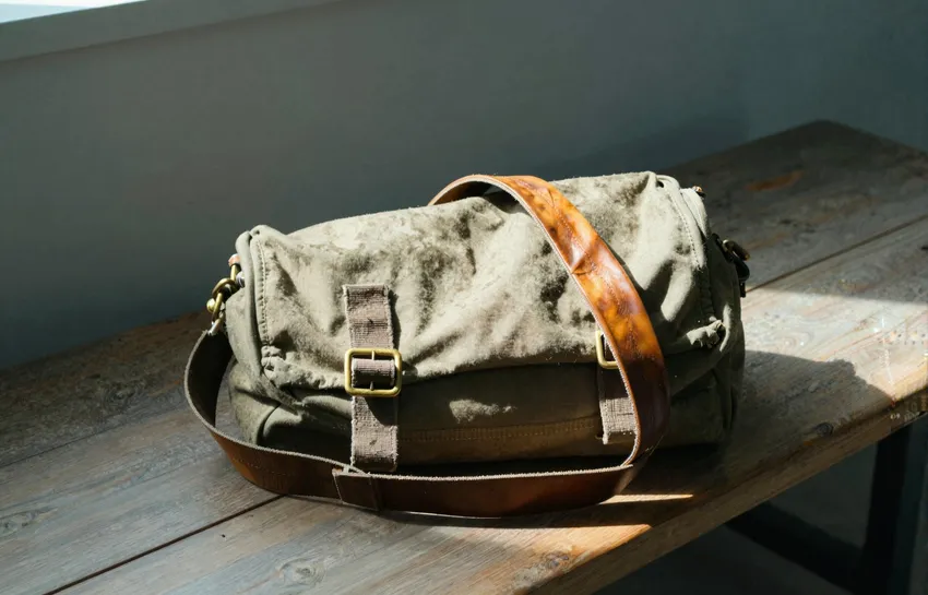 Years of Carrying a Bag on One Shoulder Leave One Ear Measurably Lower