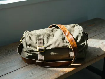 Years of Carrying a Bag on One Shoulder Leave One Ear Measurably Lower